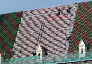 commercial-roof-maintenance-near-me-640x480-45815980.jpeg
