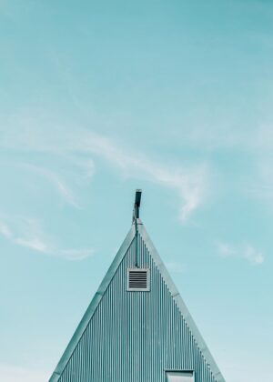Reflective Roofs: Cool Solutions for Energy-Efficient Buildings Near You
