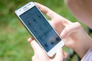 Unlock a Slimmer You: Navigating Licensed CoolSculpting Centers