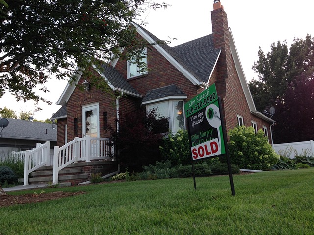 dividing real estate in divorce
