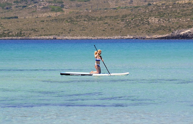 inflatable paddle board