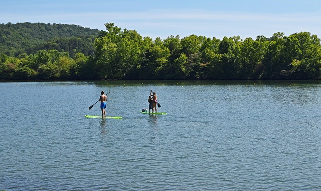 inflatable paddle board