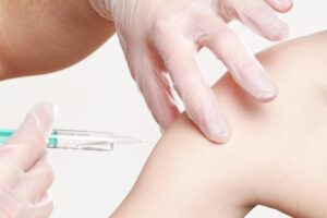Mastering MD/DO Liability Insurance: Coverage, Risk Mitigation & Trends