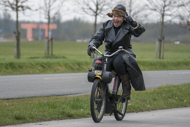 Revolutionize Your Commute: Fuel-Efficient Mopeds Unveiled