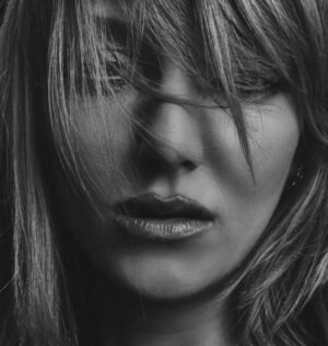 Non-Surgical Double Chin Removal: CoolSculpting’s Safe Solution