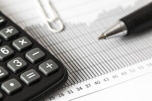 Protecting Aesthetic Surgeons: Navigating Insurance for Risk Mitigation