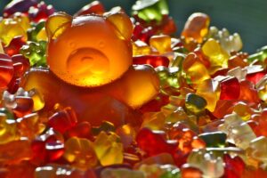 Strawberry Rosin Gummies: Unlocking Non-Psychoactive Cannabis Benefits