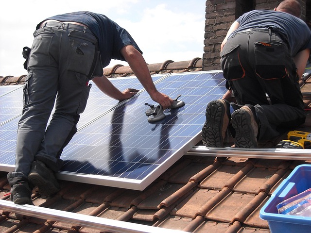 Navigating Commercial Roofing Services: Expert Selection and Longevity Strategies
